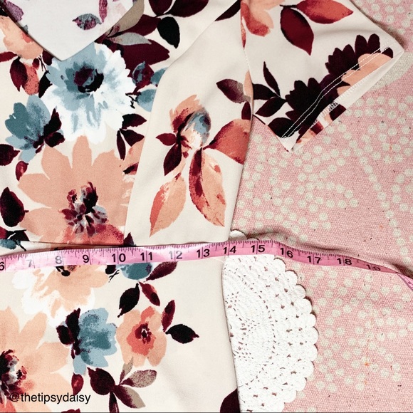 Short sleeve floral dress - Picture 4 of 5